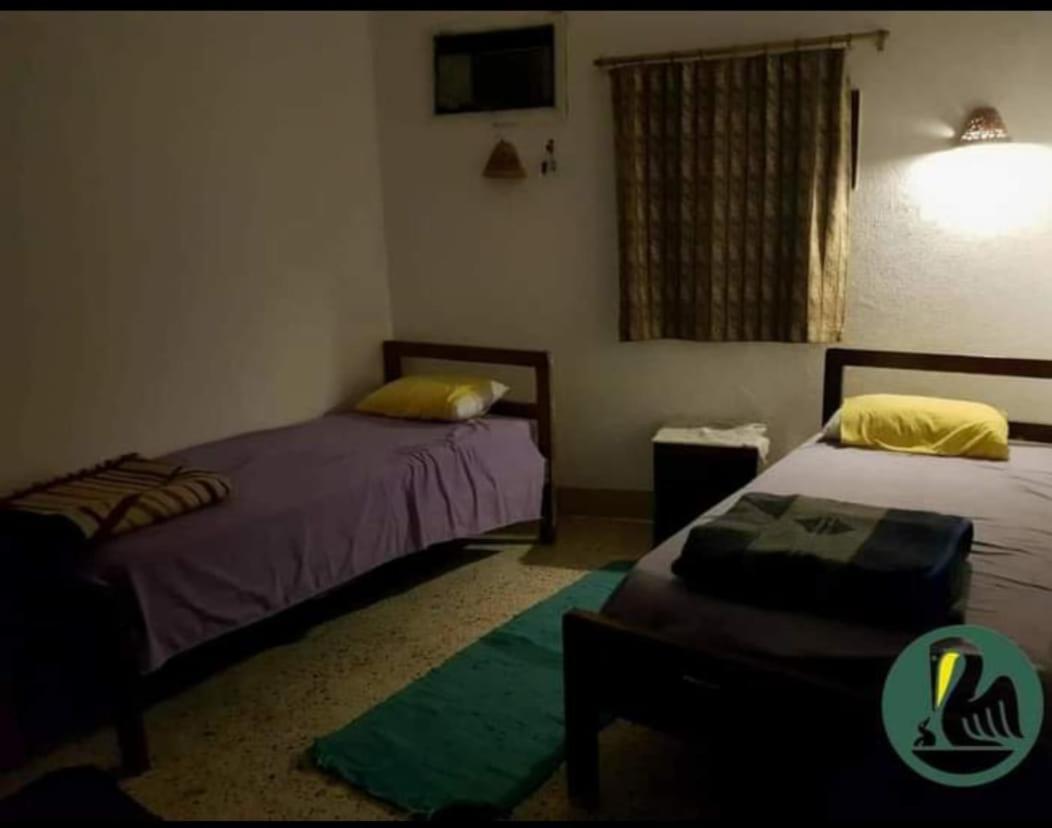 Sebaii Camp السباعى كامب شاطئ الترابين بجوار ويت بالس Ostello Nuweiba` Esterno foto