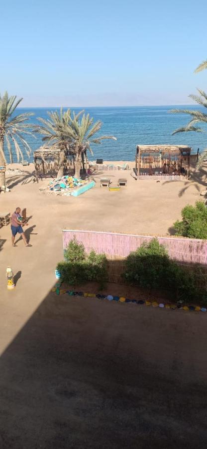 Sebaii Camp السباعى كامب شاطئ الترابين بجوار ويت بالس Ostello Nuweiba` Esterno foto